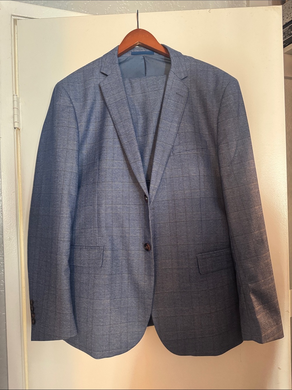 Tailored Light Blue Plaid Men's Suit Blazer